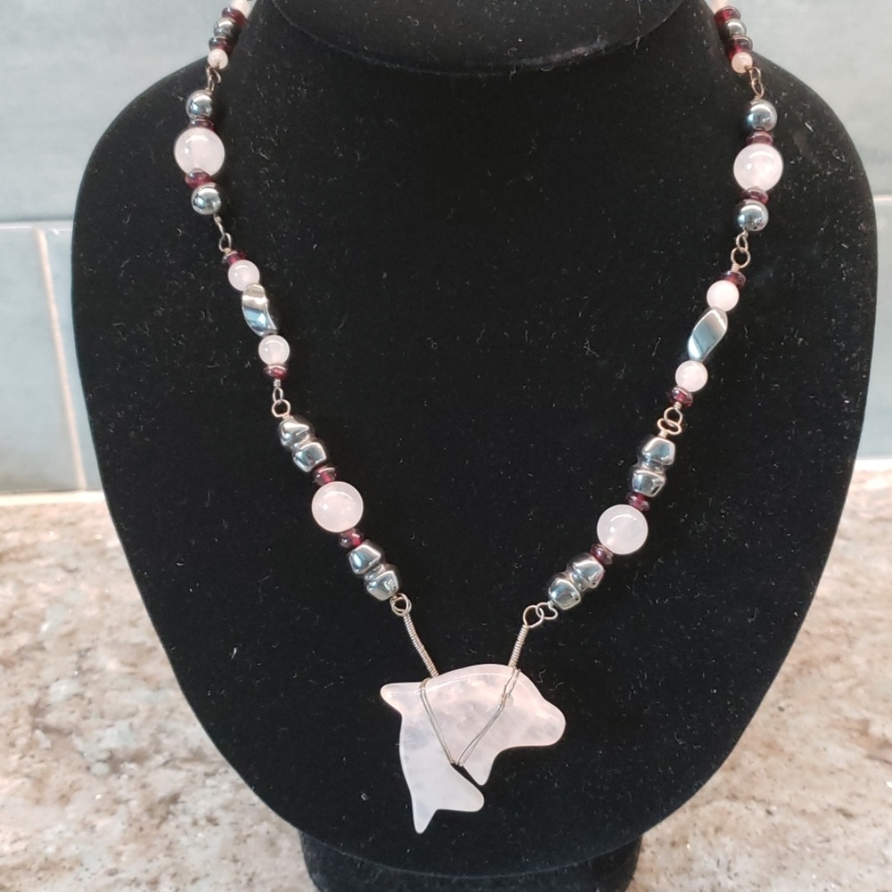 Dolphin rose quartz